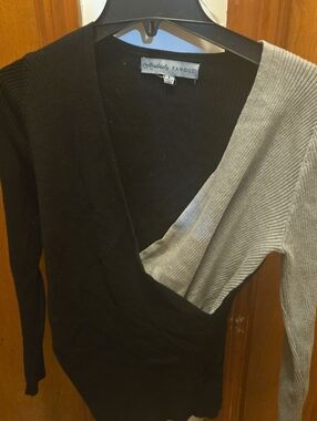 Absolutely Famous Black & Gray Two-Tone V-Neck Wrap Sweater